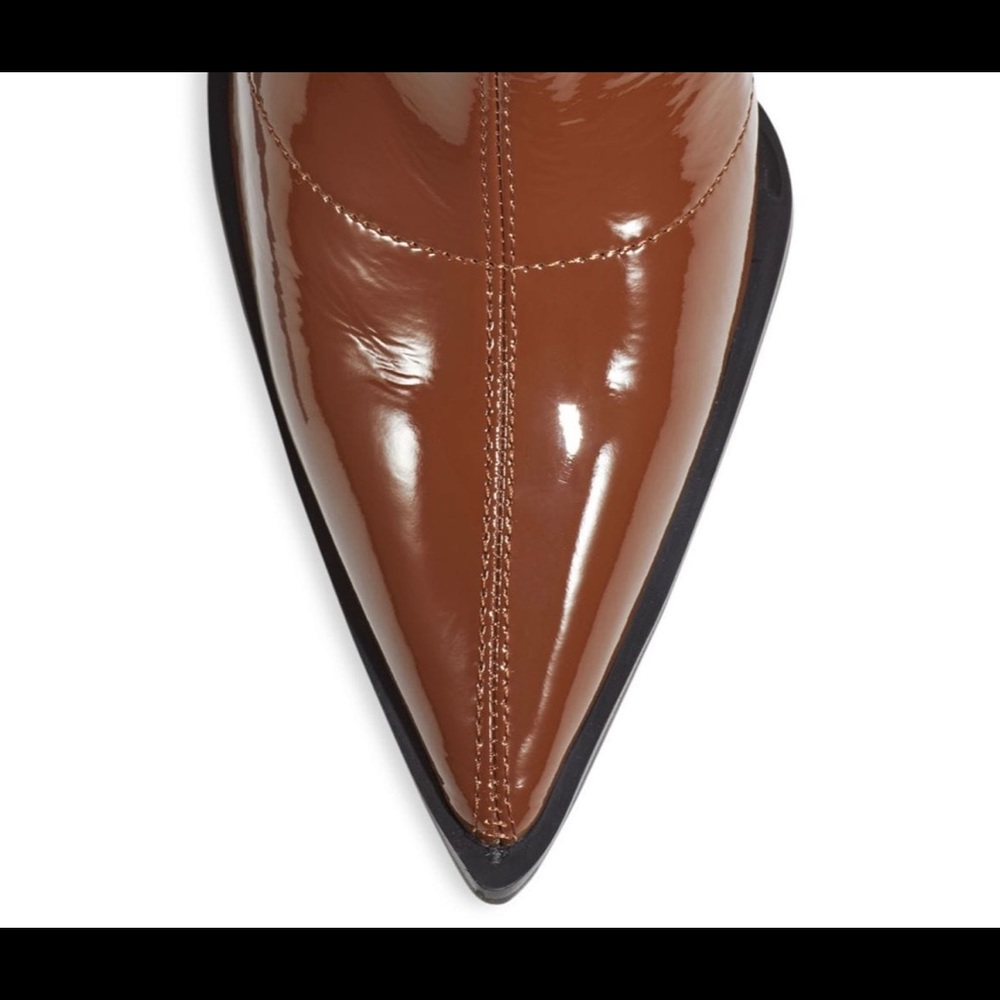 Short ankle-length boots made of paten leather - Picture 4 of 6